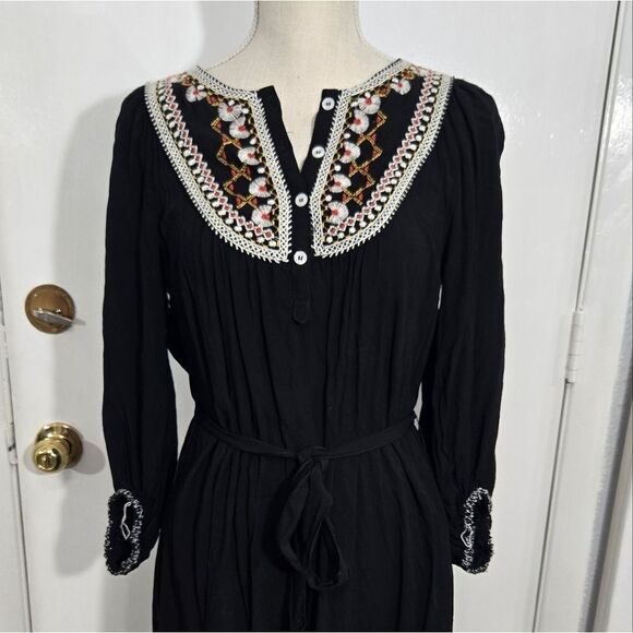 Max studio black embroidered midi belted dress sz small - Picture 12 of 14